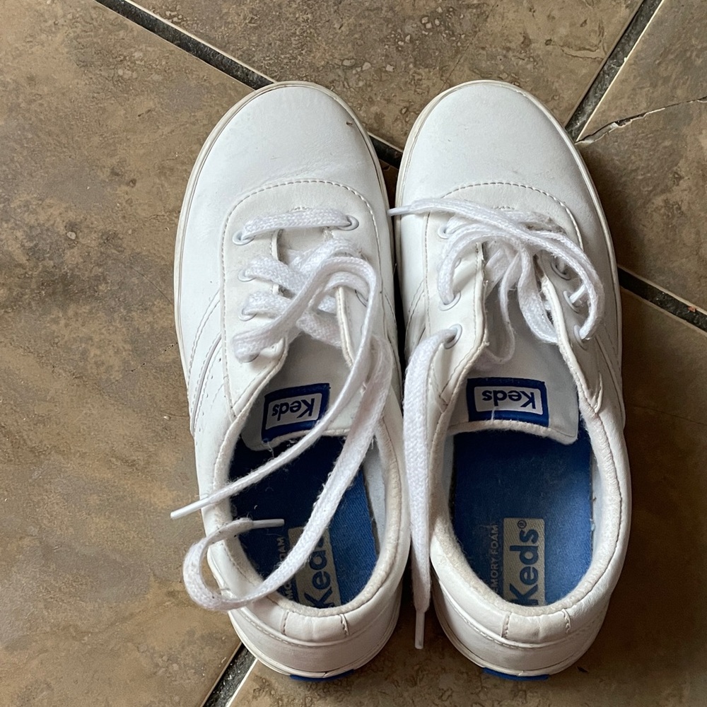 Keds Kids Classic White Sneakers size 2W